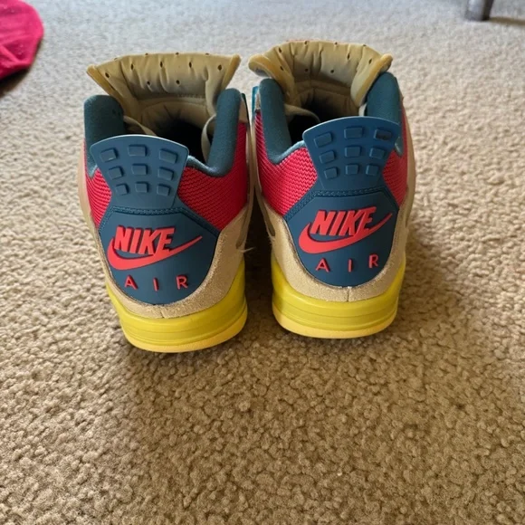Jordan 4